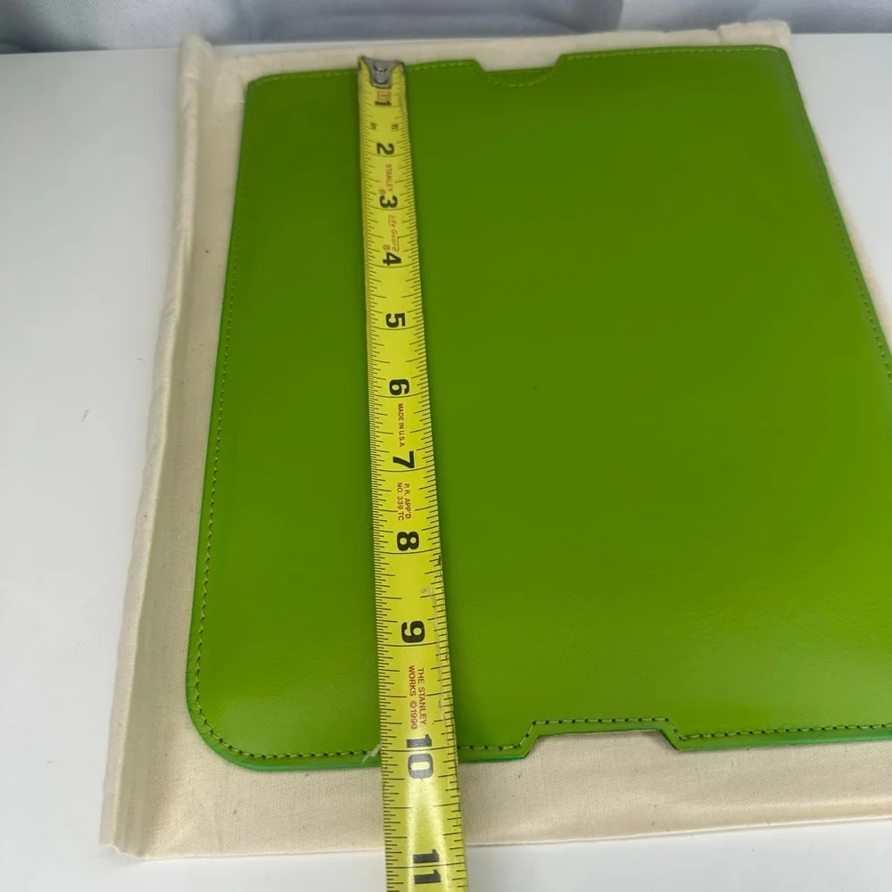 New Levenger by Tusting Fine Leather English iPad Sleeve Case Pouch (Green)
